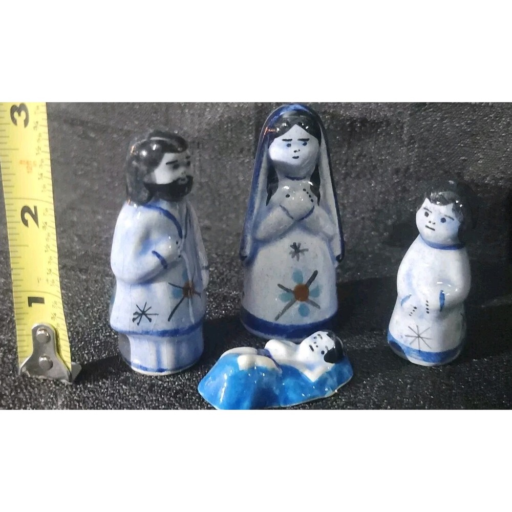 Mexican Folk Art Set Of 4 Handpainted Nativity Scene Set Blue Porcelain Vintage - Picture 4 of 4